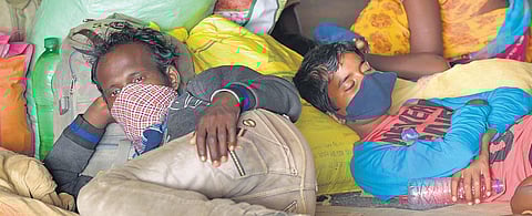78 migrants from Chhattisgarh, MP, Assam board wrong train