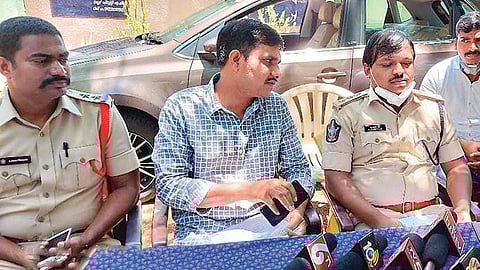 Atmakur DSP Venkata Rao briefing media in Srisailam on Tuesday | Express