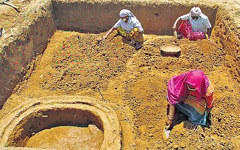 The latest structure that archaeologists have unearthed at Manalur near Keezhadi in Sivaganga district. (Photo | KK Sundar, EPS)