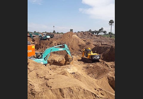 The illegal sand mining site at Keelnattukurichi in Thoothukudi. (Photo| EPS)