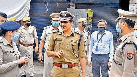 Kanpur IG Mohit Agarwal pays fine for not wearing mask in public