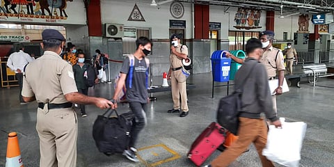 RPF personnel monitor passengers in KSR Railway Station in Bengaluru. (File photo| EPS)