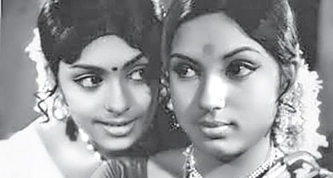 Sripriya in Aval Oru Thodar Kathai