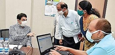 Chief Secretary Somesh Kumar lauches e-Office system in Hyderabad