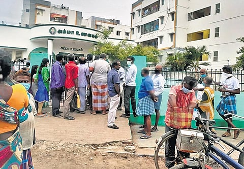 A crowded Amma canteen at  Zone 4 Tondiarpet | Express