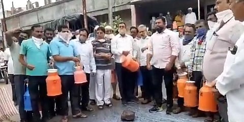 Maharashtra dairy farmers protest, demand higher prices for milk. (File Photo)