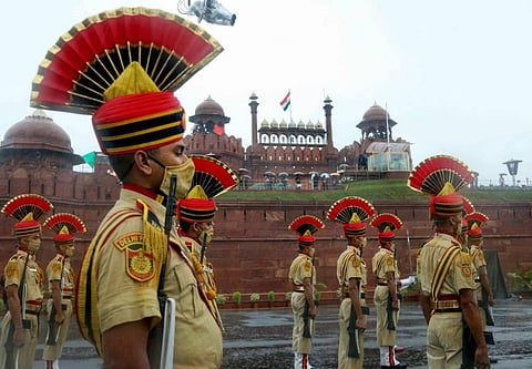 Police contingent participate in the full dress rehearsals for the 74th Independence Day celebrations amid the ongoing COVID-19 pandemic at Red Fort in New Delhi (Photo | PTI)