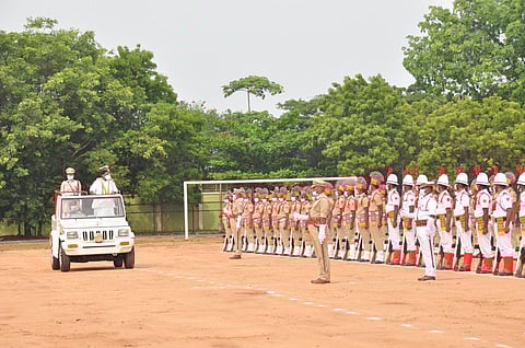 CM Narayanaswamy inspects guard of honour presented by the Puducherry Armed Police.  (Photo | Express)