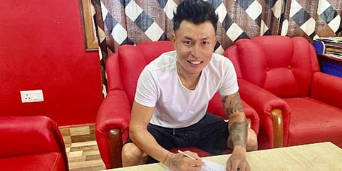 Jamshedpur FC have signed Indian midfielder Jackichand Singh on a three-year deal. (Twitter Photo)