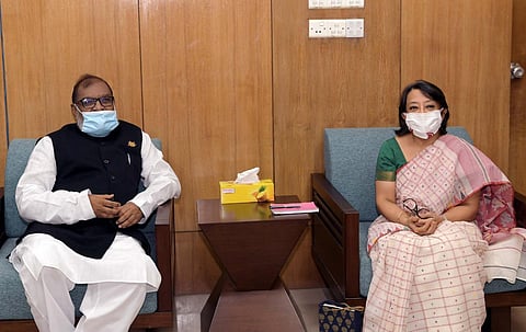 Indian High Commisisoner Riva Ganguly with Bangladesh Liberation War Affairs Minister Mozammel Haque (Photo | Twitter/@ihcdhaka)