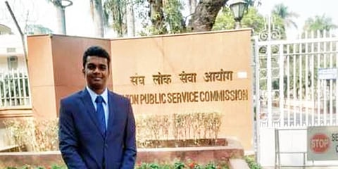 T Sakthivel cleared the coveted Civil Services Exam by securing 471st rank. (PHOTO | EPS)