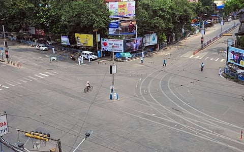 Deserted Rash Behari crossing during a complete lockdown to curb the spread of coronavirus pandemic in Kolkata Monday Aug 31 2020. (Photo | PTI)