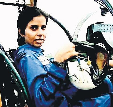 Flt Lt (retd) Gunjan Saxena served as a short service commissioned officer in IAF. (Photo | Twitter)