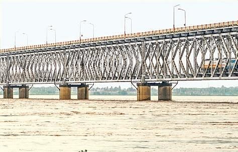 The projects slated for development include Thotapalli, Tarakarama Teertha Sagar, Gajapathinagaram Branch Canal, and Gadigedda-Champavathi Link, alongside the completion of the Uttarandhra Sujala Sravanthi.