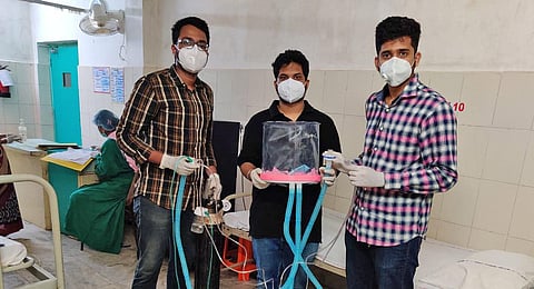 IIIT- Bhubaneswar students with their device ‘Swasner’