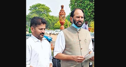 TPCC president N Uttam Kumar Reddy and A Revanth Reddy address the media