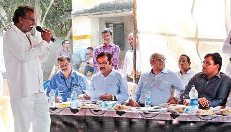 A villager speaks at the grama sabha organised by Srikakulam administration and NPCIL to elicit public opinion on the proposed nuclear project at Kovvada. (File Photo | EPS)