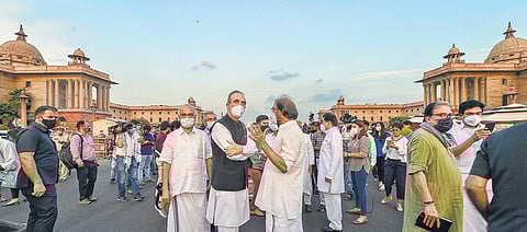 Rajya Sabha Ghulam Nabi Azad and other Opposition leaders before addressing the media, after a meeting with President Ramnath Kovind over the recent farm sector reform bills. (Photo  | PTI)