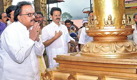 An ardent devotee of Lord Ayyappa,  S P Balasubrahmanyam offering prayers at Sabarimala before receiving the Harivarasanam Award in 2015 /PIC | Shaji Vettipuram