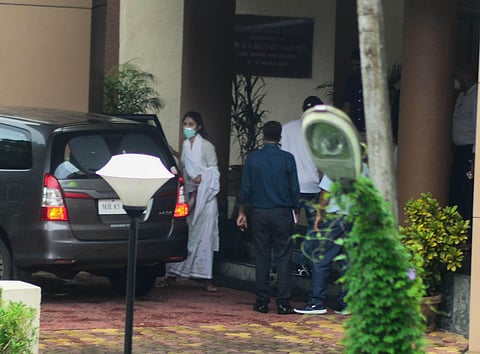 Bollywood actress Rhea Chakraborty arrives at DRDO guesthouse for questioning by CBI team in late actor Sushant Singh Rajput's death case at Santacruz East in Mumbai. (Photo | PTI)