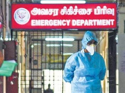 A doctor at work in Tiruchy's MGMGH. (File Photo | MK Ashok Kumar)