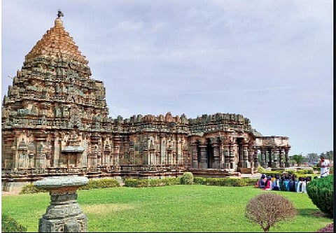 Serving at the emperor of temples