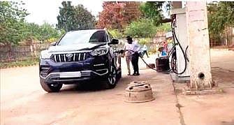 A screengrab of the video showing the DyCM’s SUV being refuelled at the KSRTC bus depot in Belagavi | Express