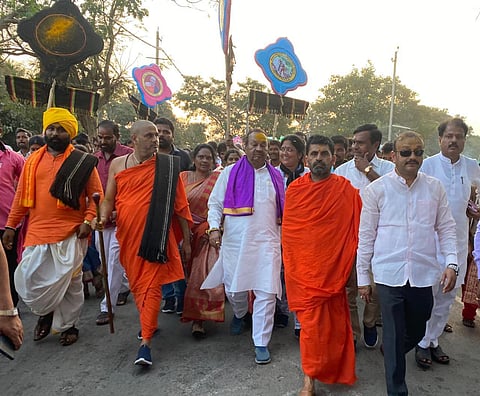 Walkathon of Kuruba community which began at Kaginele of Haveri district on Friday. (Photo | Express)