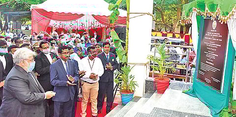 CJ Sanjib Banerjee inaugurating a new building for Mediation and Conciliation, Lok Adalat and Arbitration Centre in Madurai on Monday