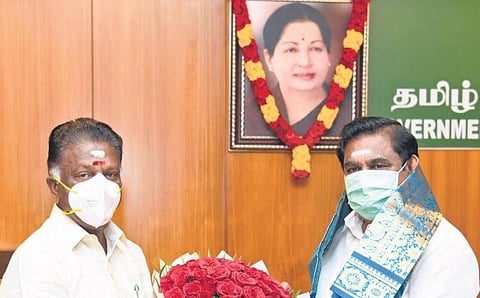 Deputy Chief Minister O Paneerselvam called on Chief Minister Edappadi K Palaniswami at the Secretariat in Chennai and wished him on the ocassion of New Year on Friday