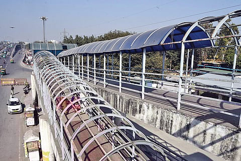 'Poor planning, dirty, encroached by drunkards': Here's why pedestrians avoid FOBs, subways to cross roads in Delhi