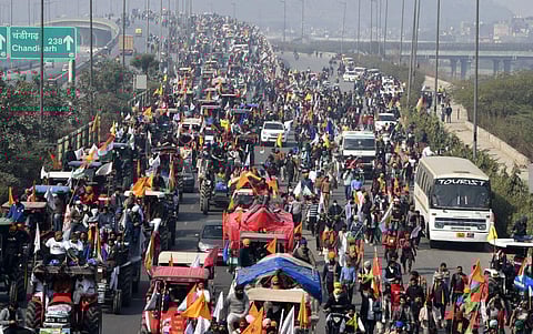 Farmers protests: 80 Odisha artistes, coming from R-Day parade, stuck in bus amid mayhem