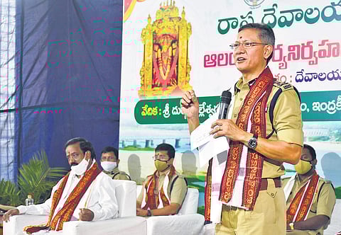 Endowments commissioner P Arjuna Rao, State Institute of Temple Administration (SITA) director Ramachandra Rao and DGP Gautam Sawang during a conference on temple security at Kanaka Durga temple.