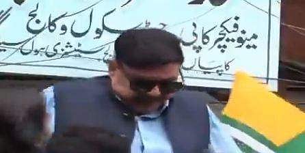 Pakistan Interior minister Sheikh Rashid Ahmed (Photo | Twitter Screengrab)