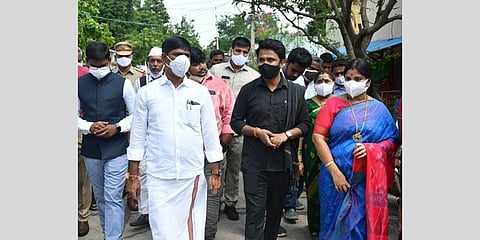 National commission for Safai Karmacharis chairman M Venkatesan visits VMC colony in Vijayawada on Wednesday. Express photo | Prasant M