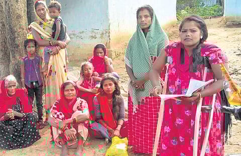 (Extreme right) Kalawati Kumari with some of the villagers she has educated.