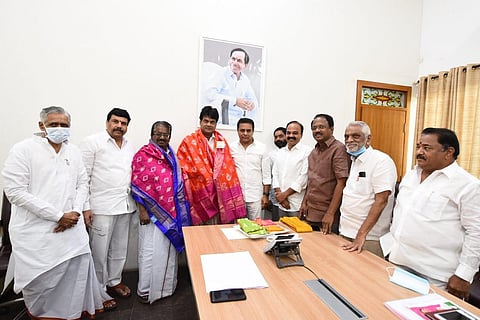 TKS Elangovan and Kalanidhi Veeraswamy meet Telangana IT minister KT Rama Rao in Hyderabad. (Photo | Express)