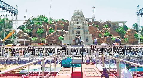 Preparations are on in full swing at Hosapete Municipal Grounds where CM Basavaraj Bommai will inaugurate Vijayanagara district on Saturday