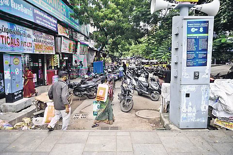 Pedestrians struggle to find space in the bylanes connected to Pondy Bazaar Pedestrian Plaza due to illegal parking at T Nagar in Chennai | DEBaDATTA MALLICK