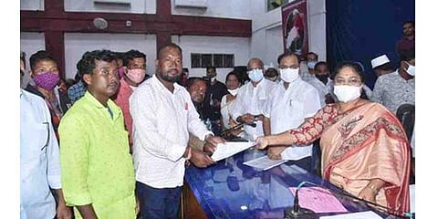 In setback to Odisha, a section of Kotia villagers side with AP