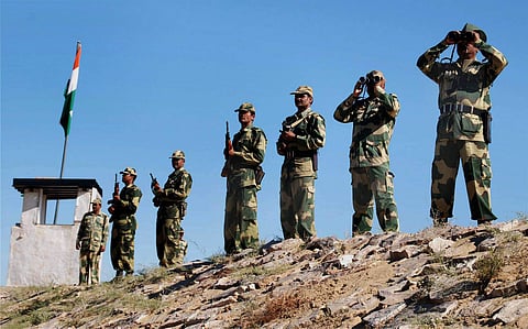 Border Security Force personnel on vigil at the western sector of India-Pakistan border. (File Photo | PTI)