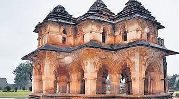 Develop Hampi as pilot project under Central scheme: Anand Singh