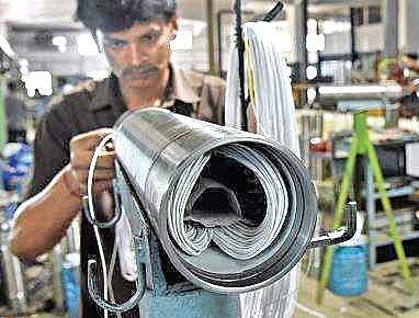 India's services sector activity expands in September; employment rises for first time in 10 months
