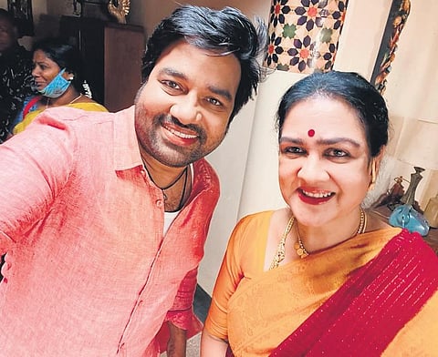 Shiva with Urvashi at the shooting spot of 'Idiot'