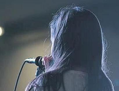 Why we should sing in multiple languages