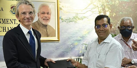 Rameshwar Prasad Gupta, Secretary, MoEFCC, hands over the signed High Ambition Coalition agreement to Ambassador of France to India Emmanuel Lenain on Oct 7, 2021. (Photo | Twitter, MoEFCC)