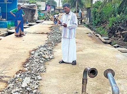 Villagers claim that contamination of drinking water started after the Jal Jeevan Mission project work was taken up |  KIRAN BALANNANAVAR
