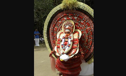 Madayil Chamundi, Annur, Kannur