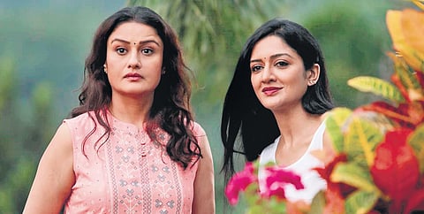 Actors Sonia Agarwal and Vimala Raman will be starring in a horror film titled Grandma.