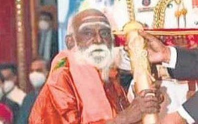 Acharya M K Kunjol receives  Padma Shri on Tuesday | Express
